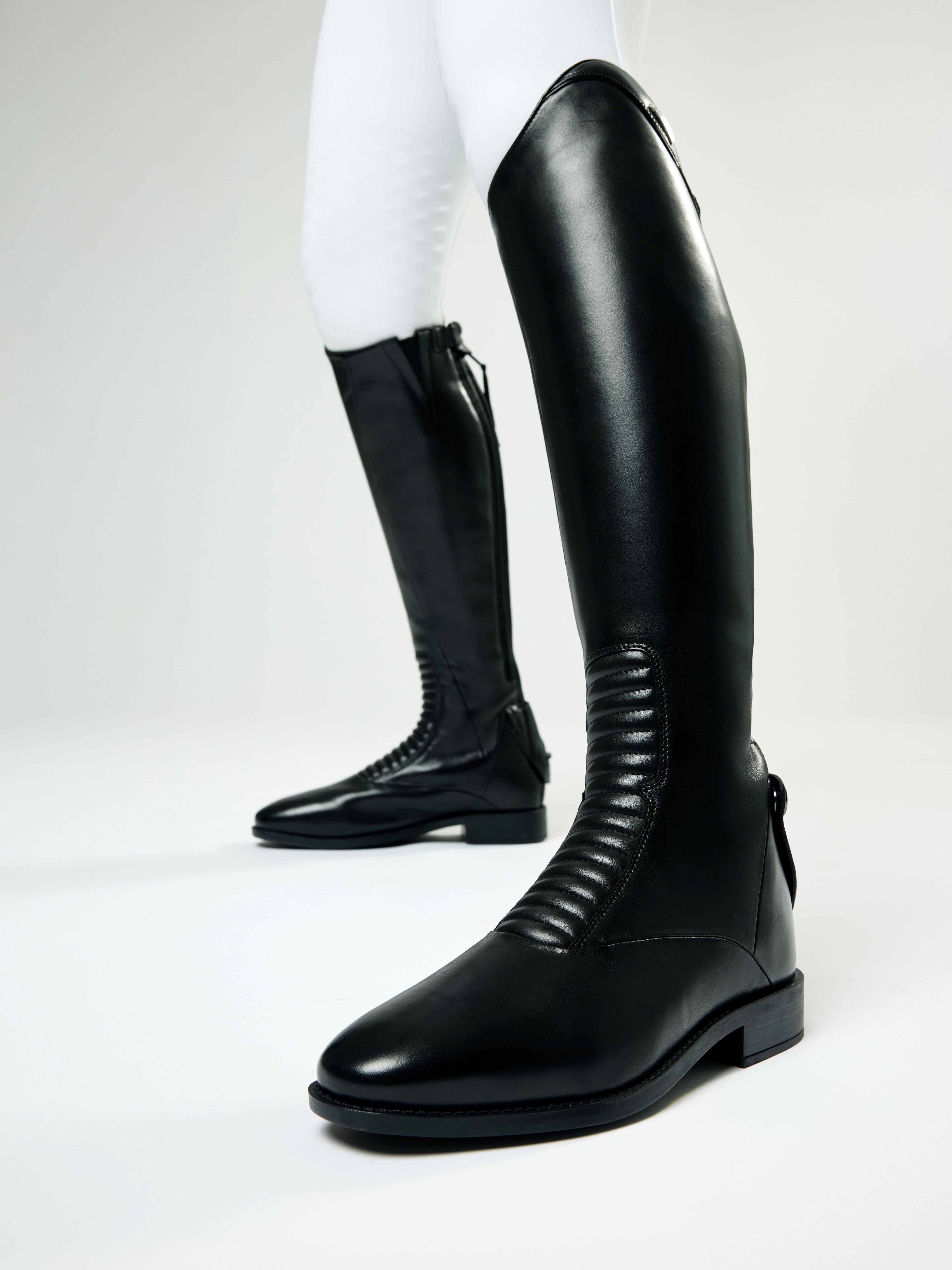 Essence gesteifter Reitstiefel