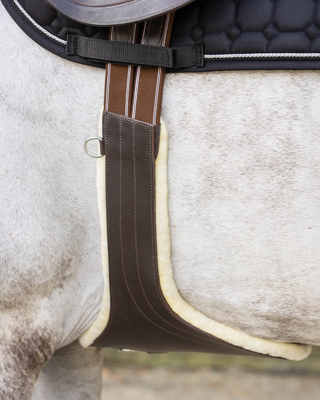 Studded protective belt with removable fur