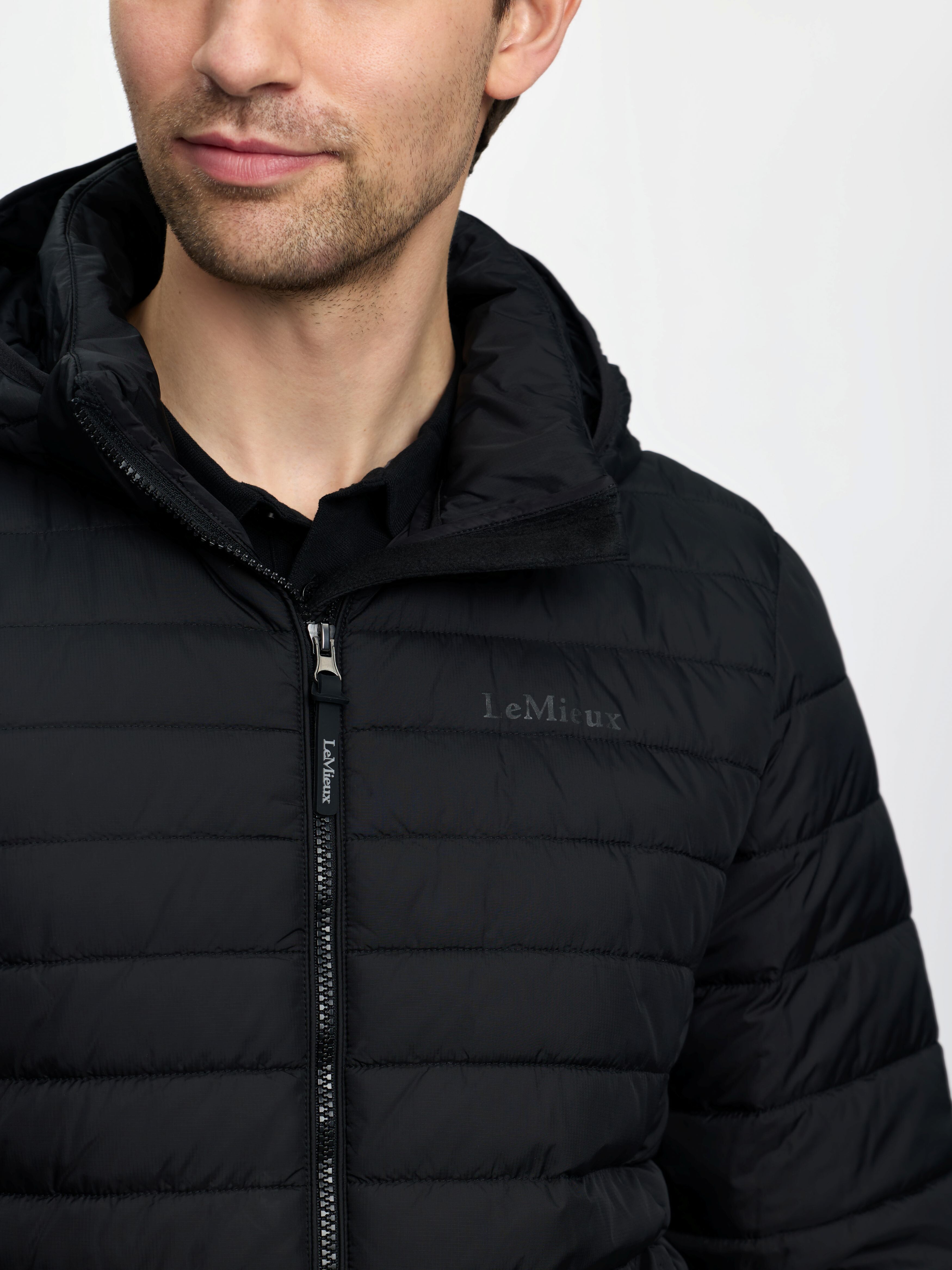 Herren Steppjacke mit Kapuze