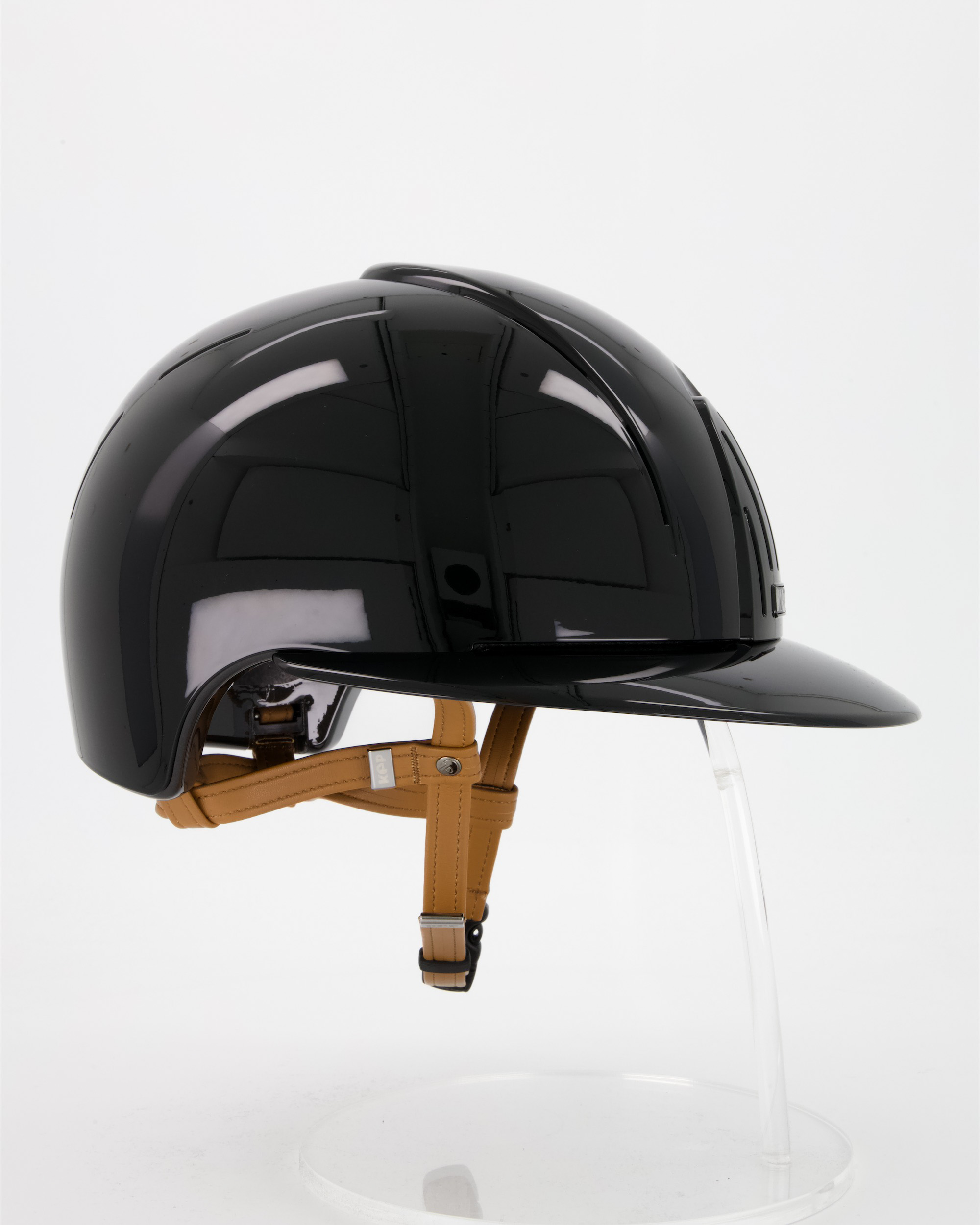 Reithelm Smart Nova Polish Polo mit beigen Kinnriemen