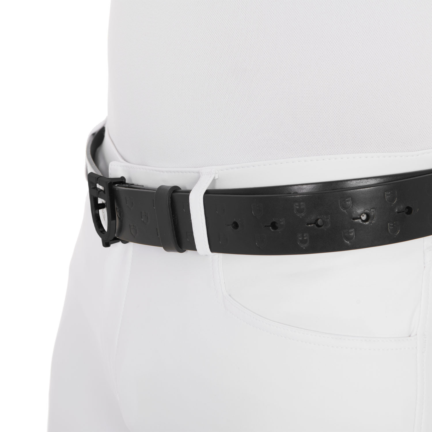 Schwarzer Ledergürtel mit Logo-Schnalle