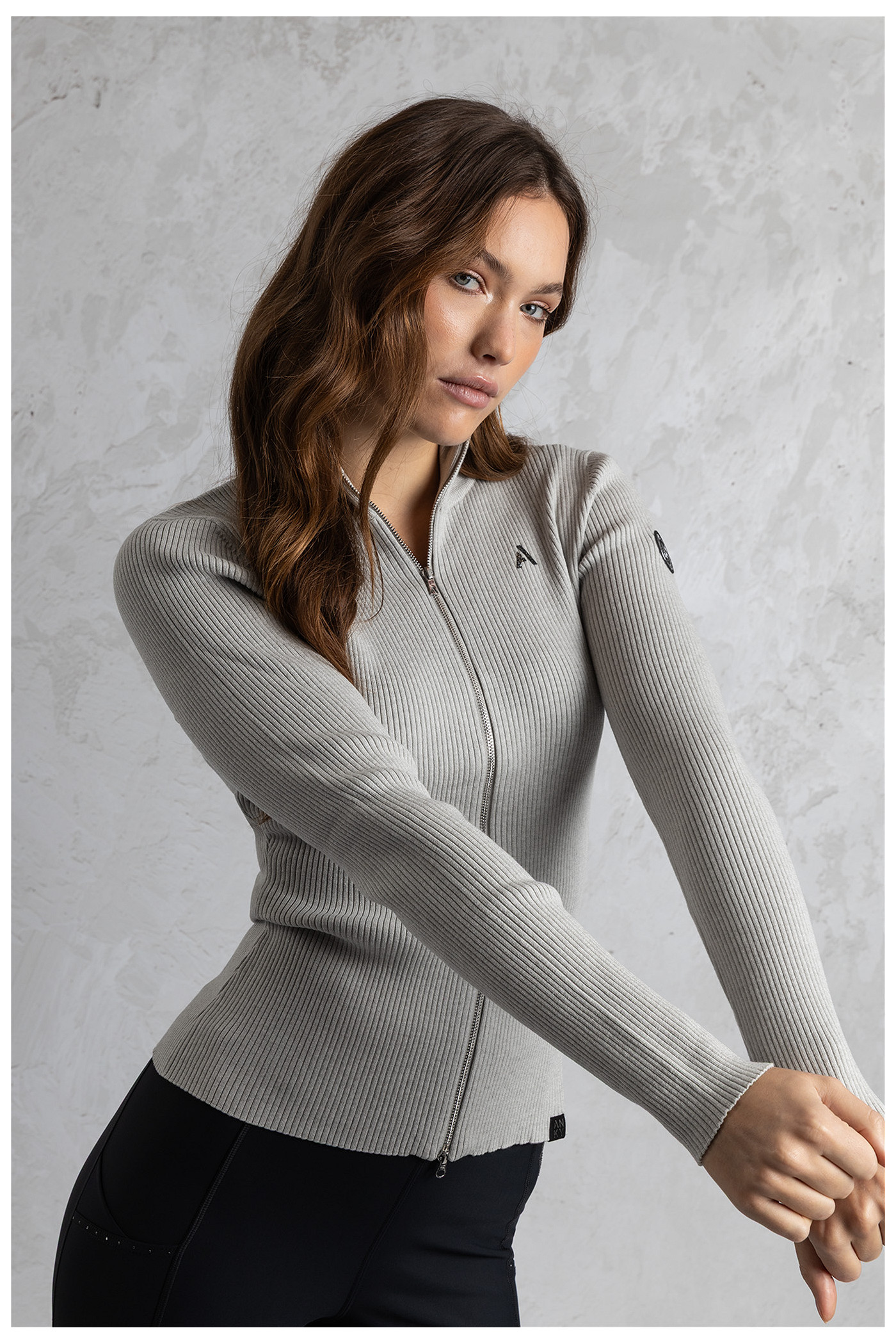 Slim-Fit-Strickjacke mit Reißverschluss ATC262304
