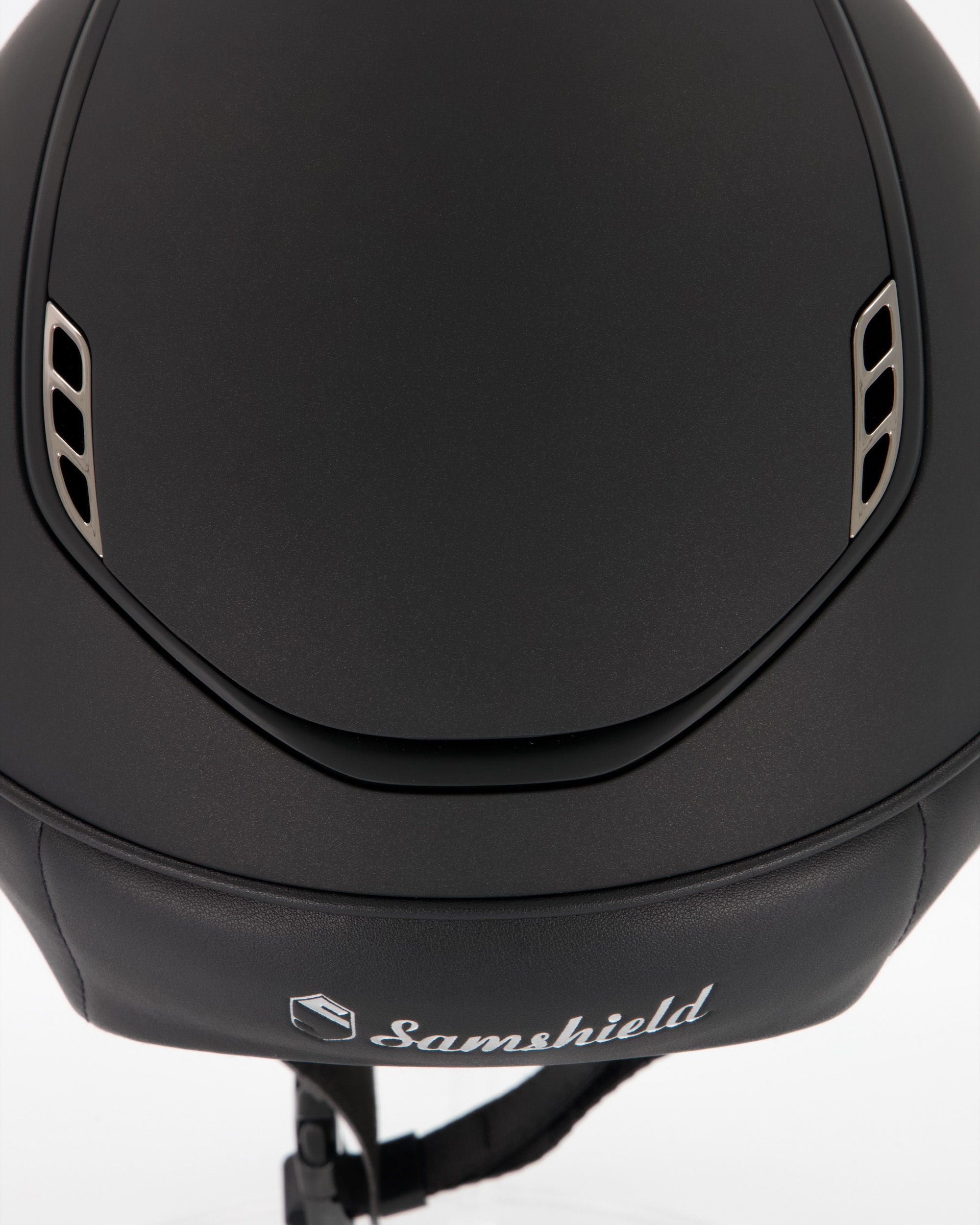 Reithelm 2.0 Miss Shield Shadowmatt Black, Top Shadowmatt Black, Frontal Band Flower Embroidery Black, Trim Matt Black, 5 Swarovski Jet Hemitate, Blason Chrome Black