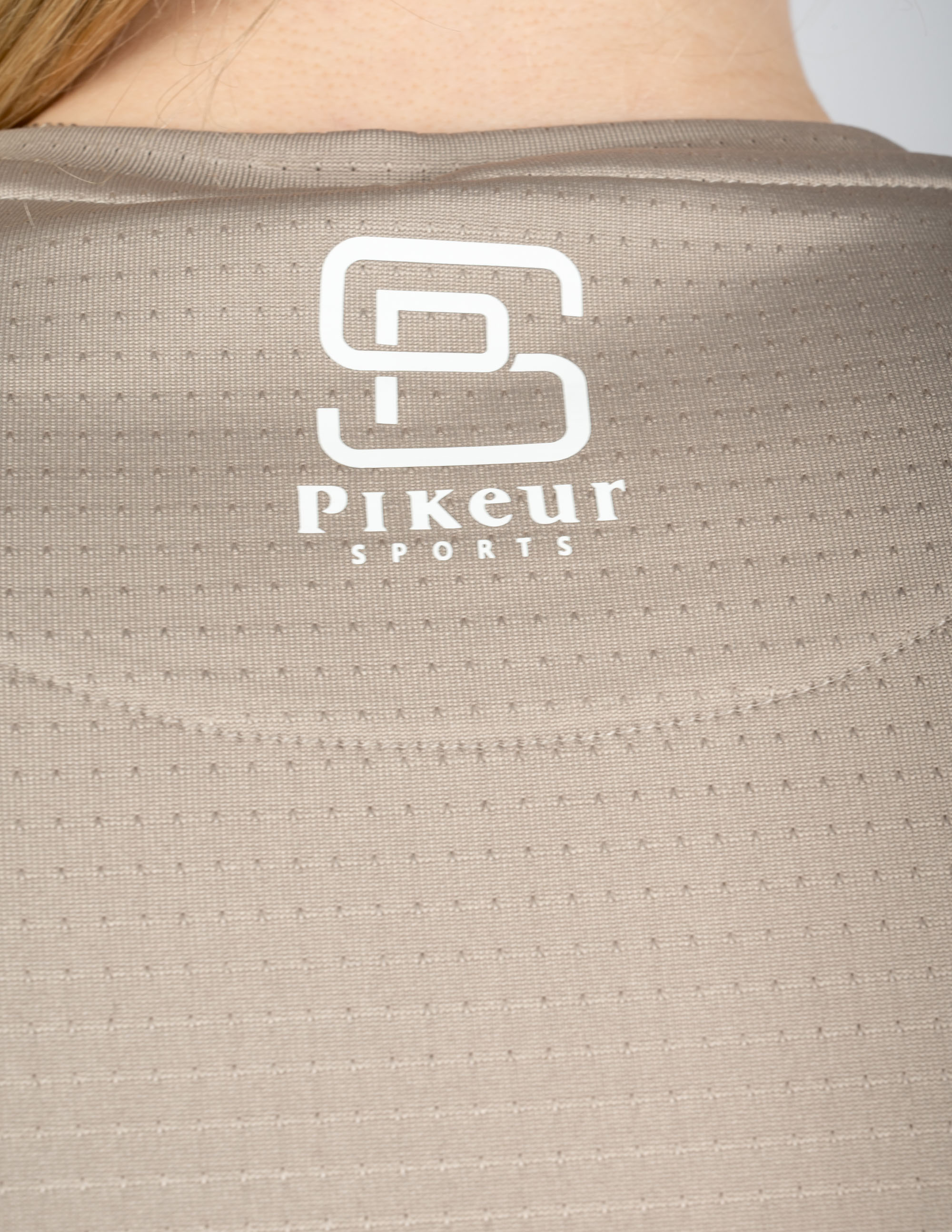 Ladies sportswear T-shirt