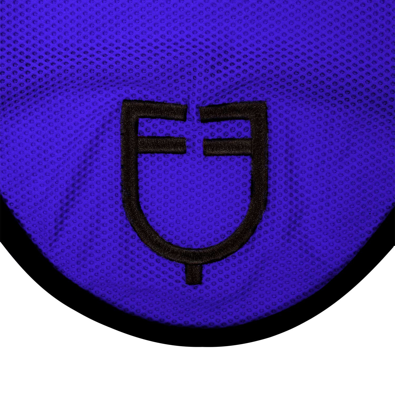 Fliegenhaube aus perforiertem Stoff mit Logo