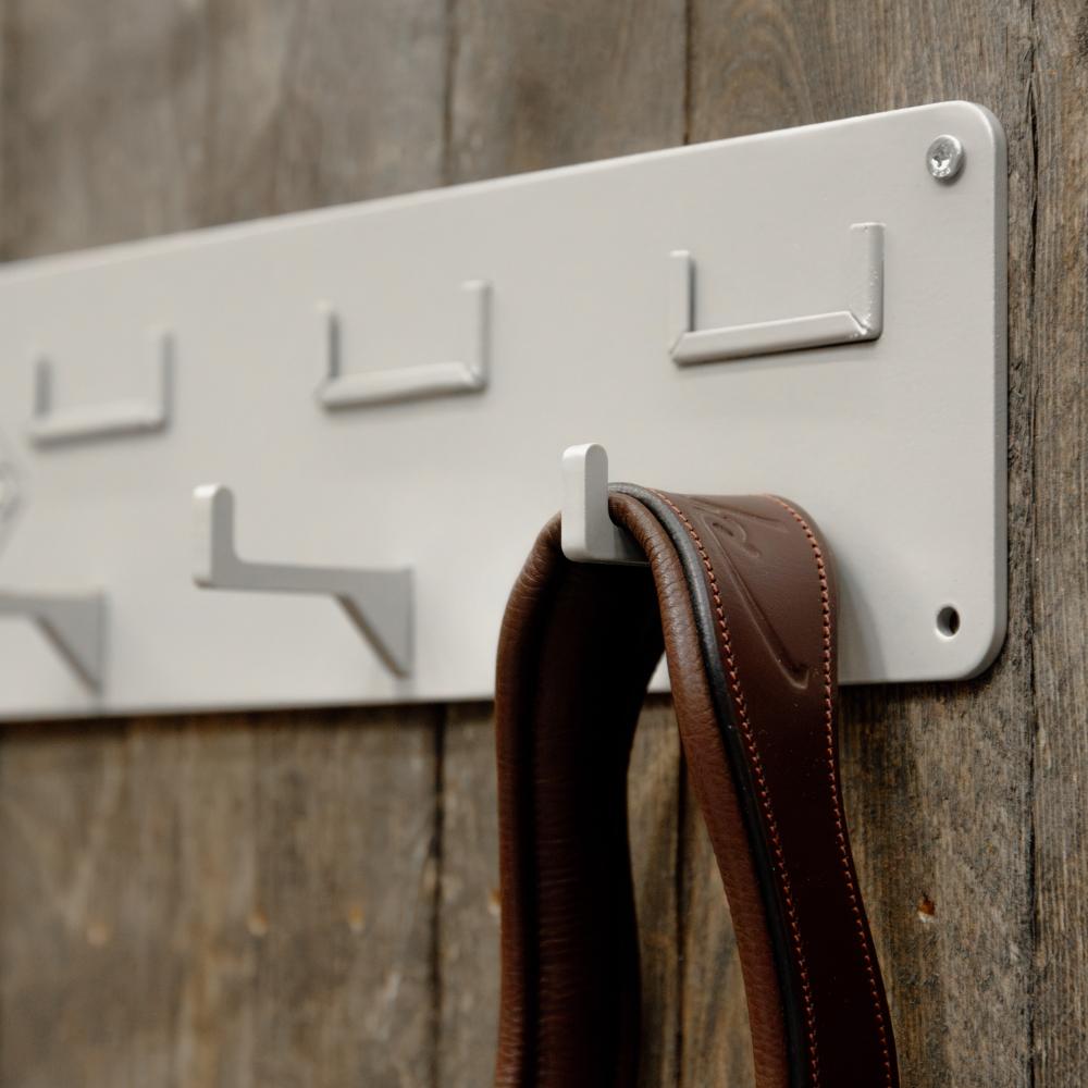 Bridle rack with 6 hooks and name plate