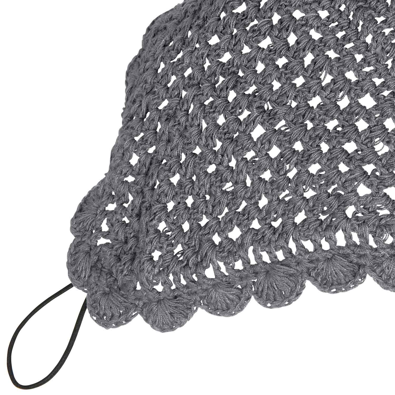 Gestrickte Fliegenhaube mit elastischem Stirnriemen