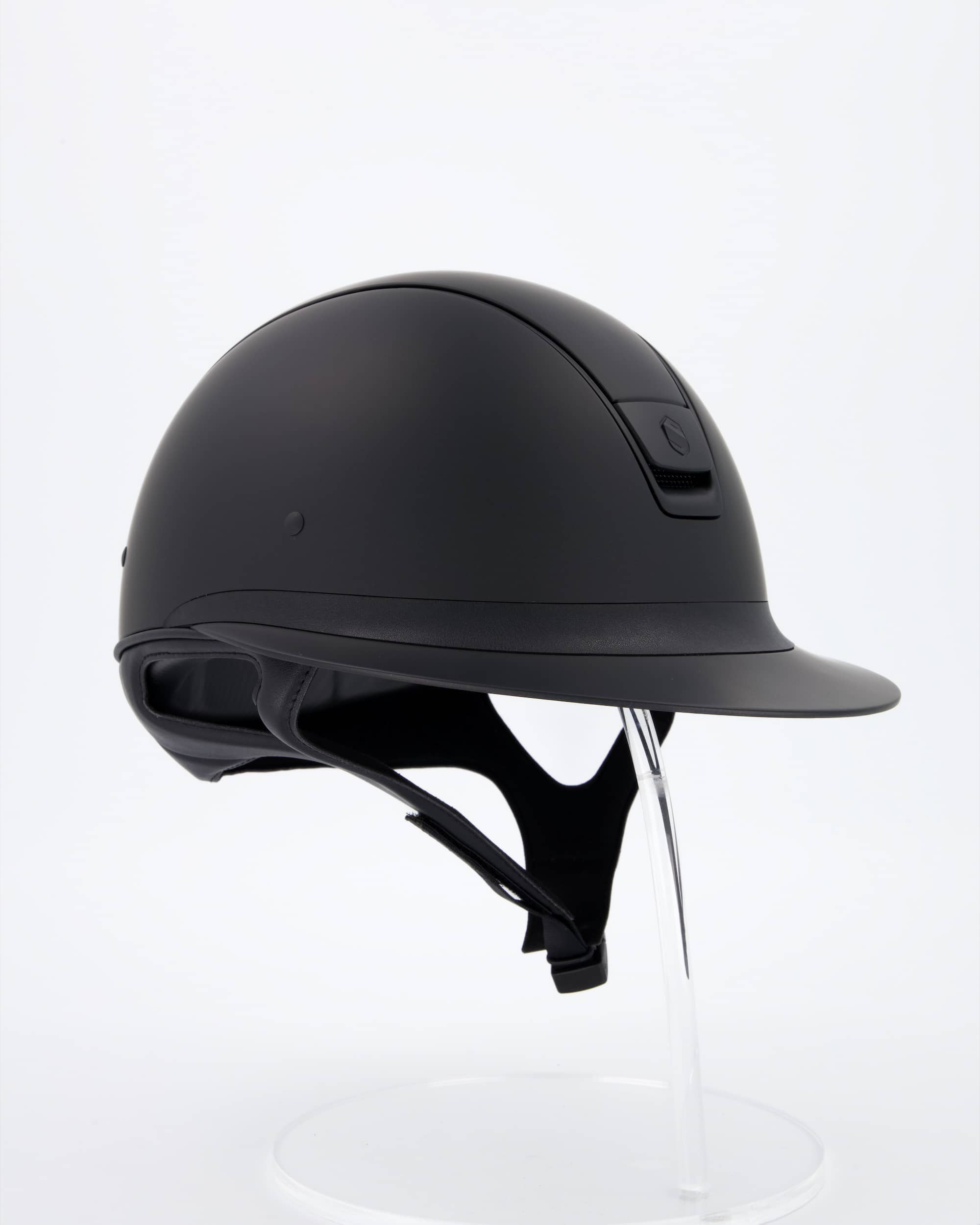 Reithelm Miss Shield Shadowmatt Black, Top u. Frontal Band Shadowmatt Black, Trim Matt Black, Blason Matt Black