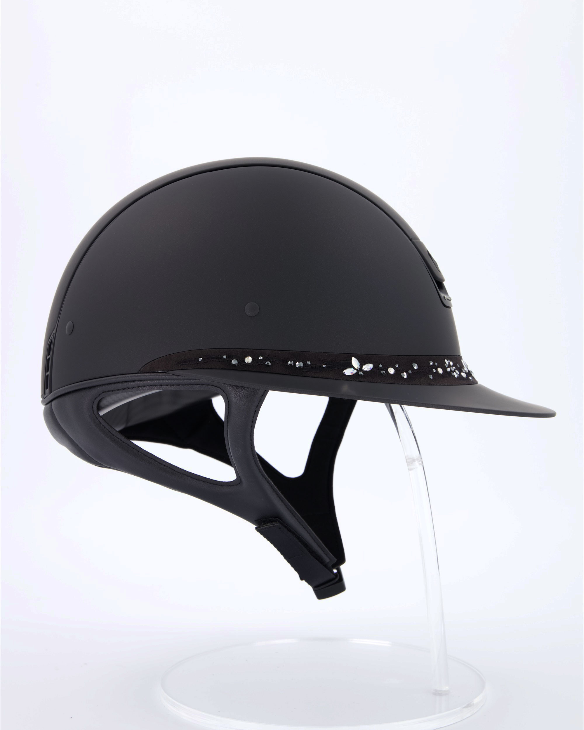 Reithelm Miss Shield Shadowmatt, Top Shadowmatt, Frontal Band Flower Majestic Jewerly Black, Blason u. Trim Matt Black, 5 Swarovski Black in schwarz
