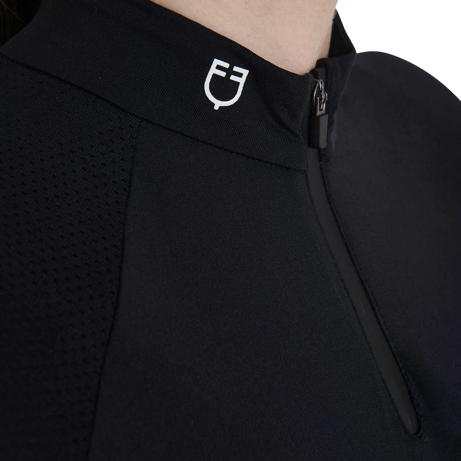 Schmal geschnittenes Damen-Trainingspolo aus Funktionsmaterial