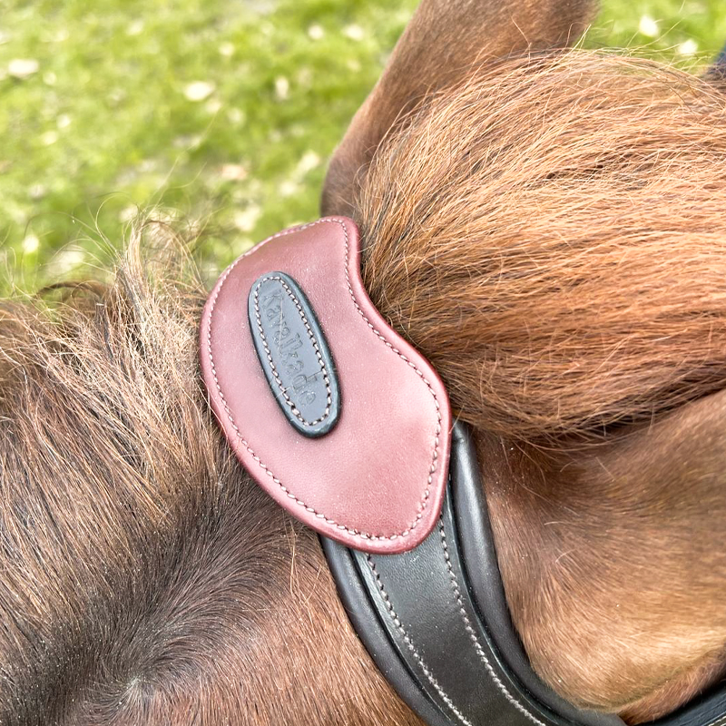 Genickstück Cre8 "Malou" - offen mit Brücke