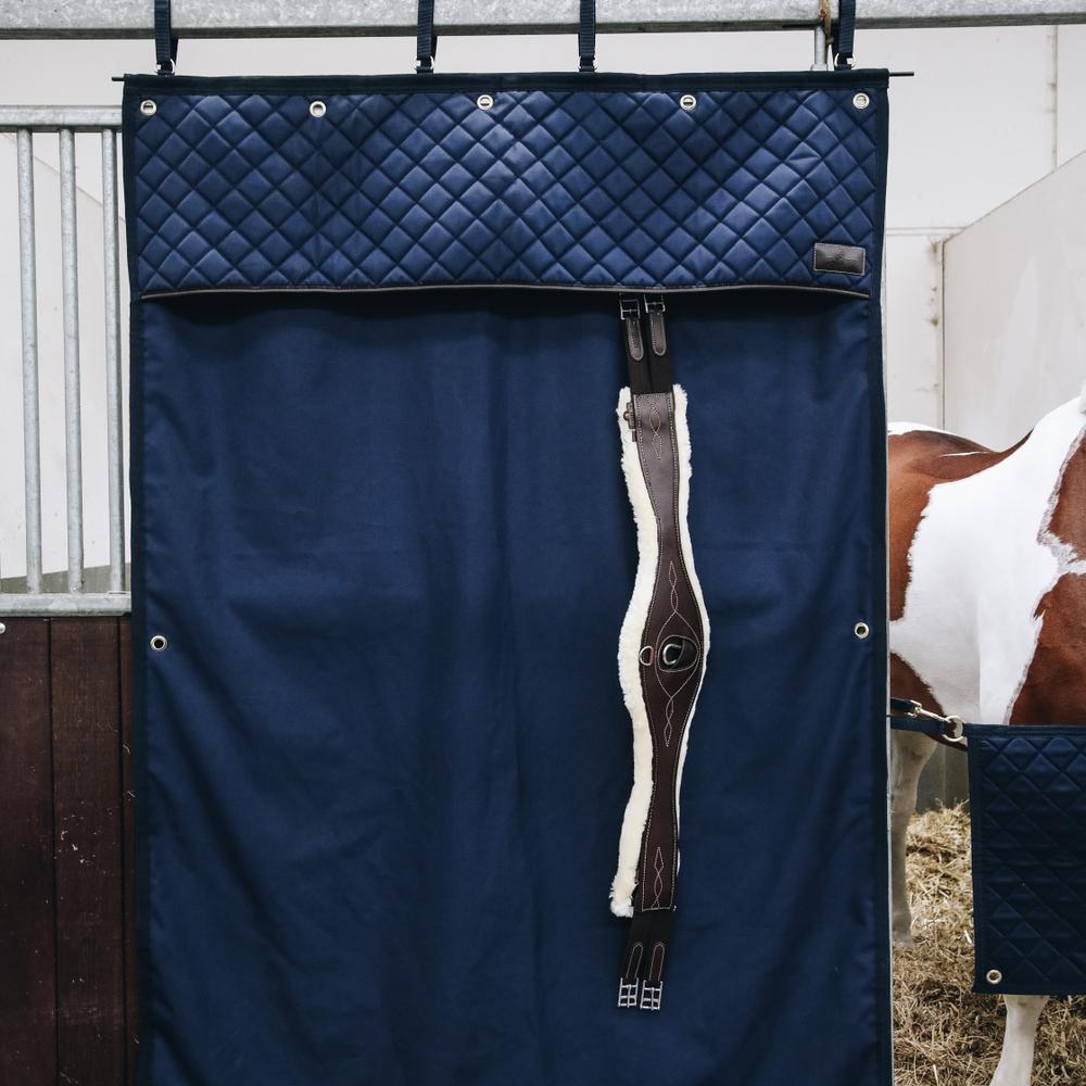 Waterproof stable curtain
