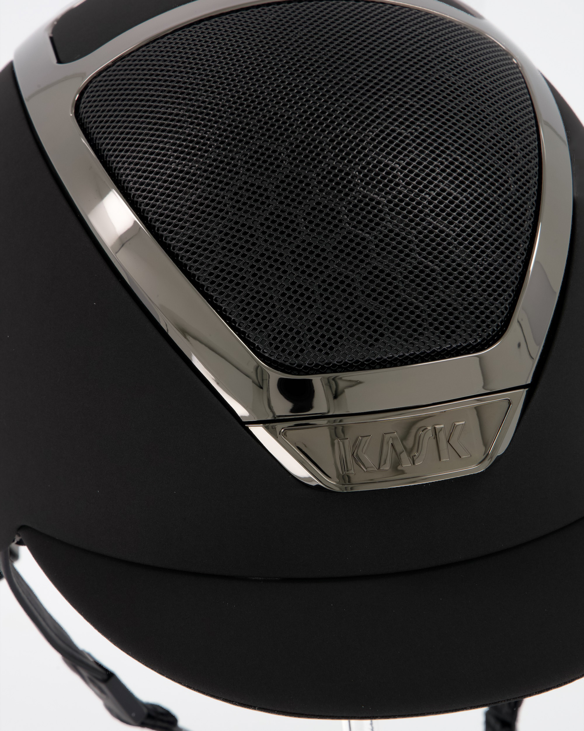 Dogma Chrome riding helmet