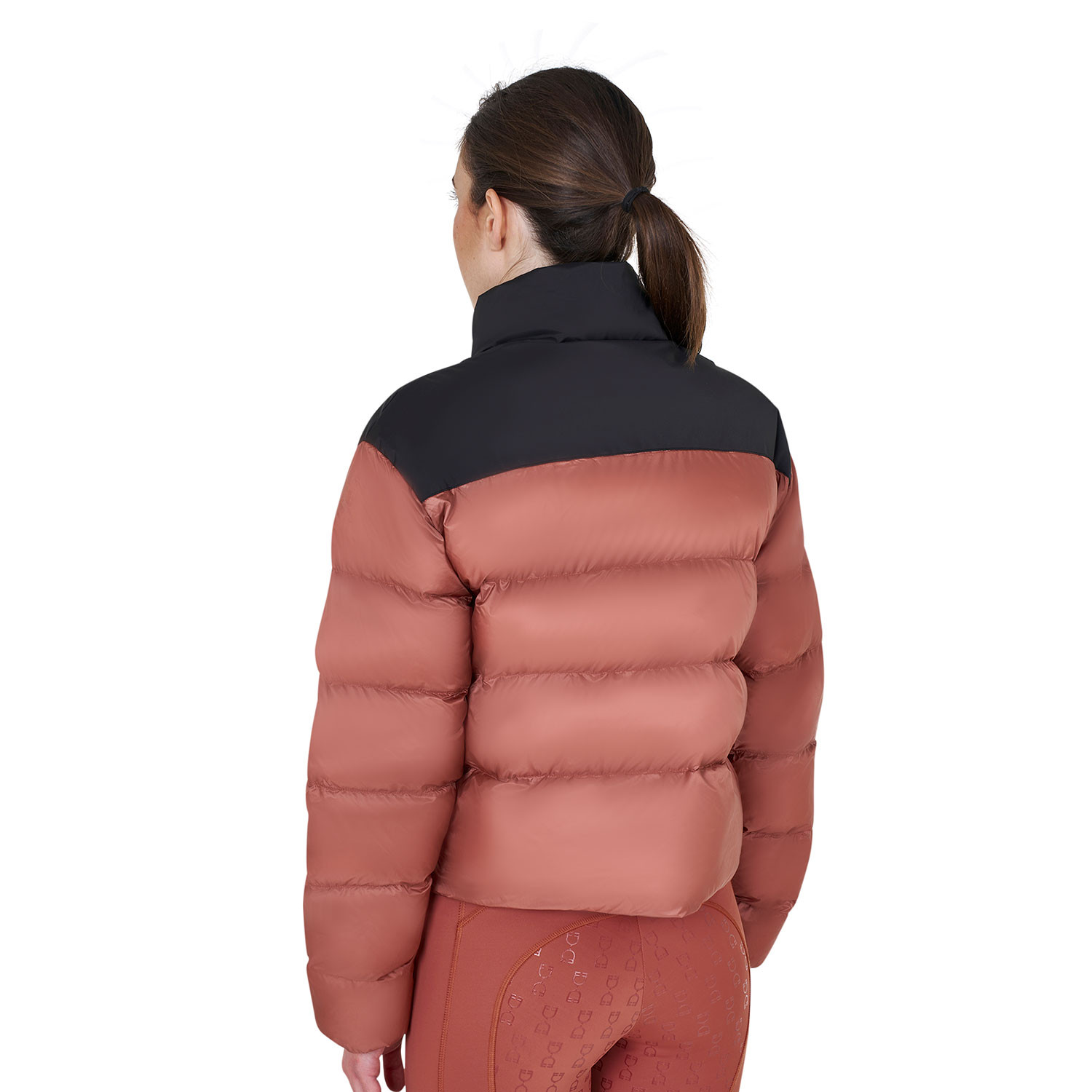 Kurze Damen-Daunenjacke aus Stretchmaterial