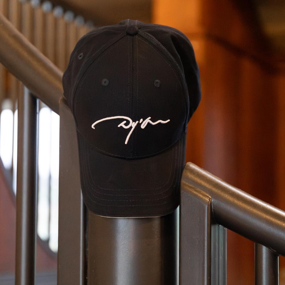 Dy'on Cap