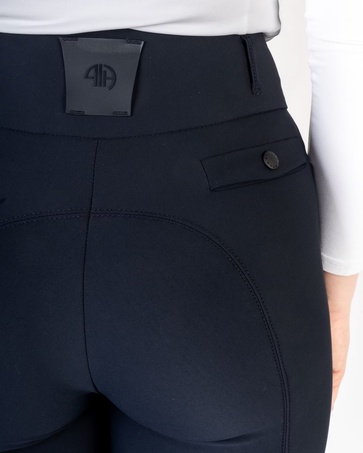 Ladies' riding breeches Linn Sd with knee grip