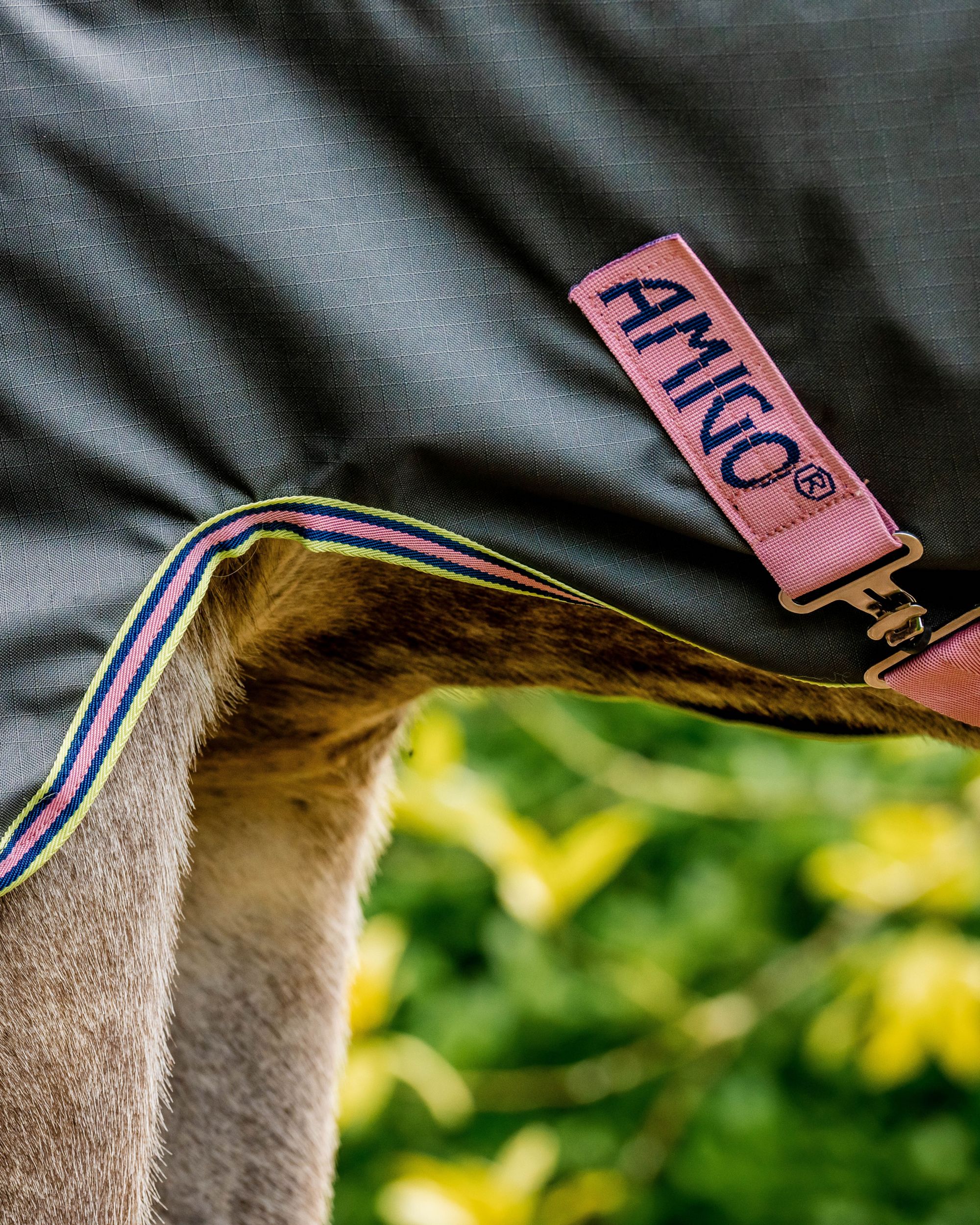 Outdoor rug Turnout Amigo Hero Ripstop Lite 0g in shadow/rose/navy
