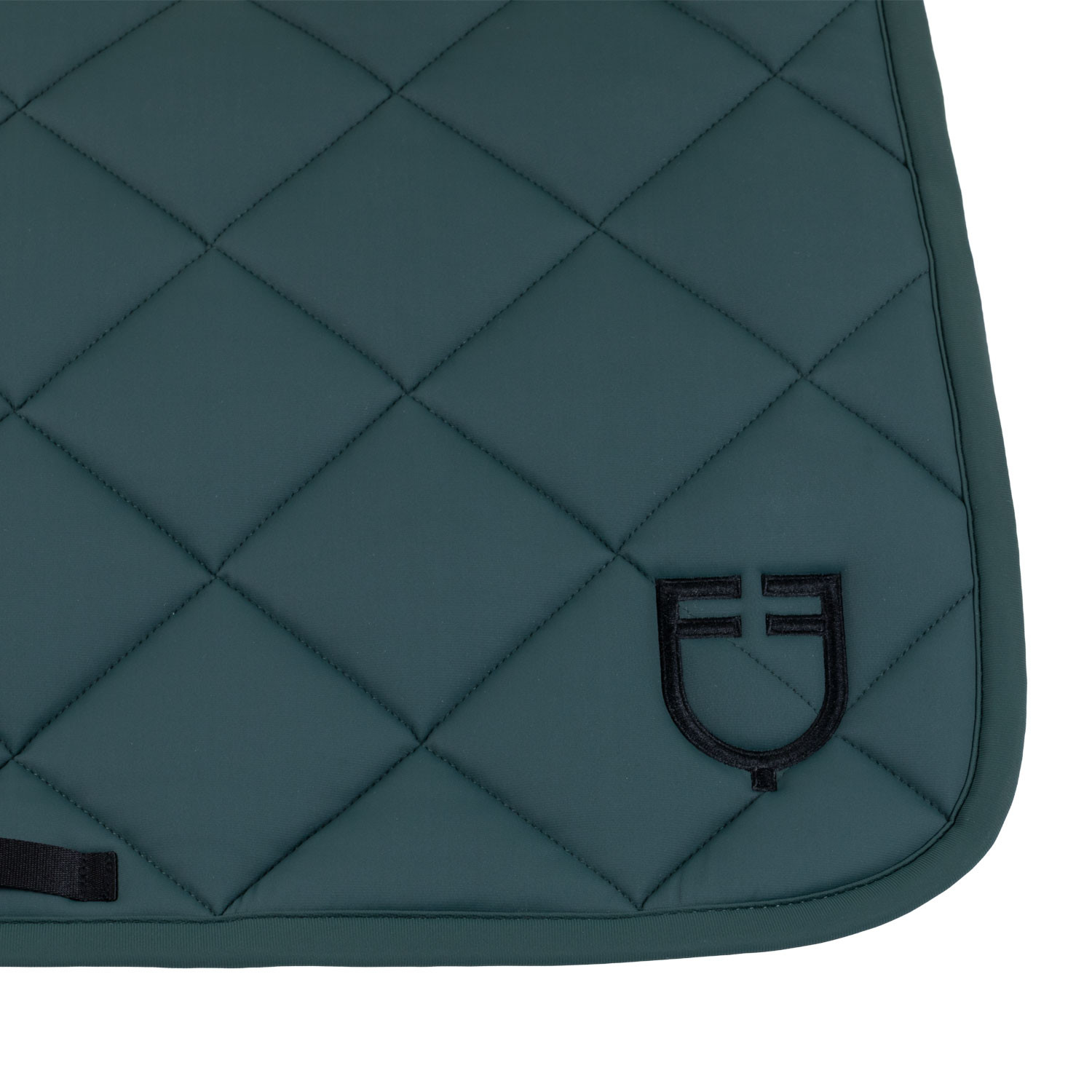 Springschabracke mit Rautensteppung und gesticktem Logo