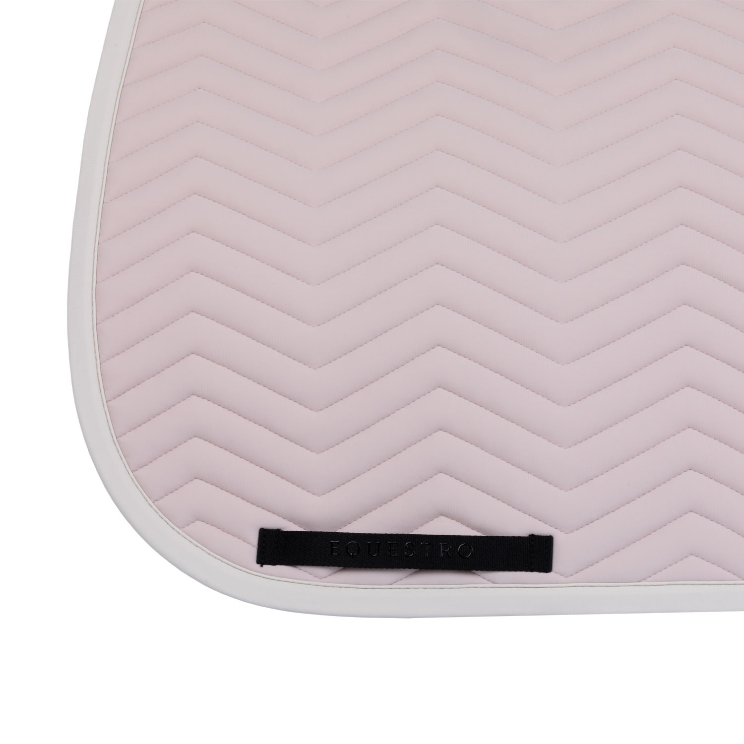 Dressurschabracke mit Wellensteppung