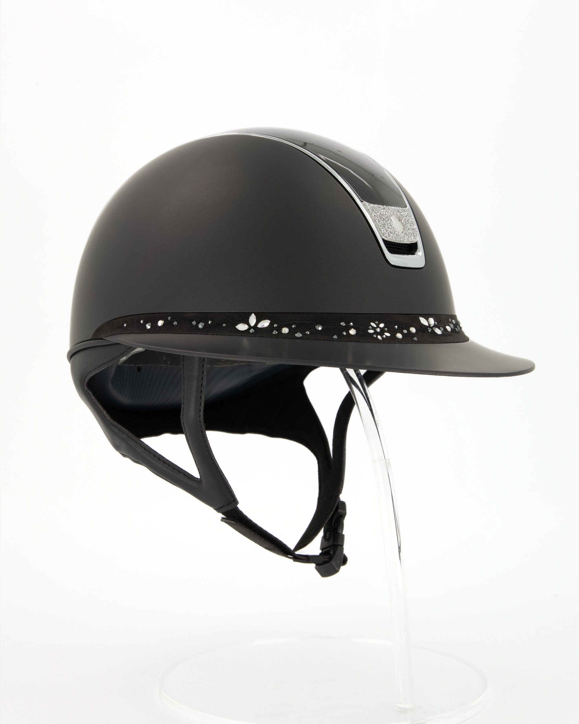 Reithelm 2.0 Miss Shield Shadowmatt, Top Shadow Glossy, Frontal Band Flower Swarovski Jewerly, Trim Chrome Silver, Blason Crystal Fabric Silver in schwarz