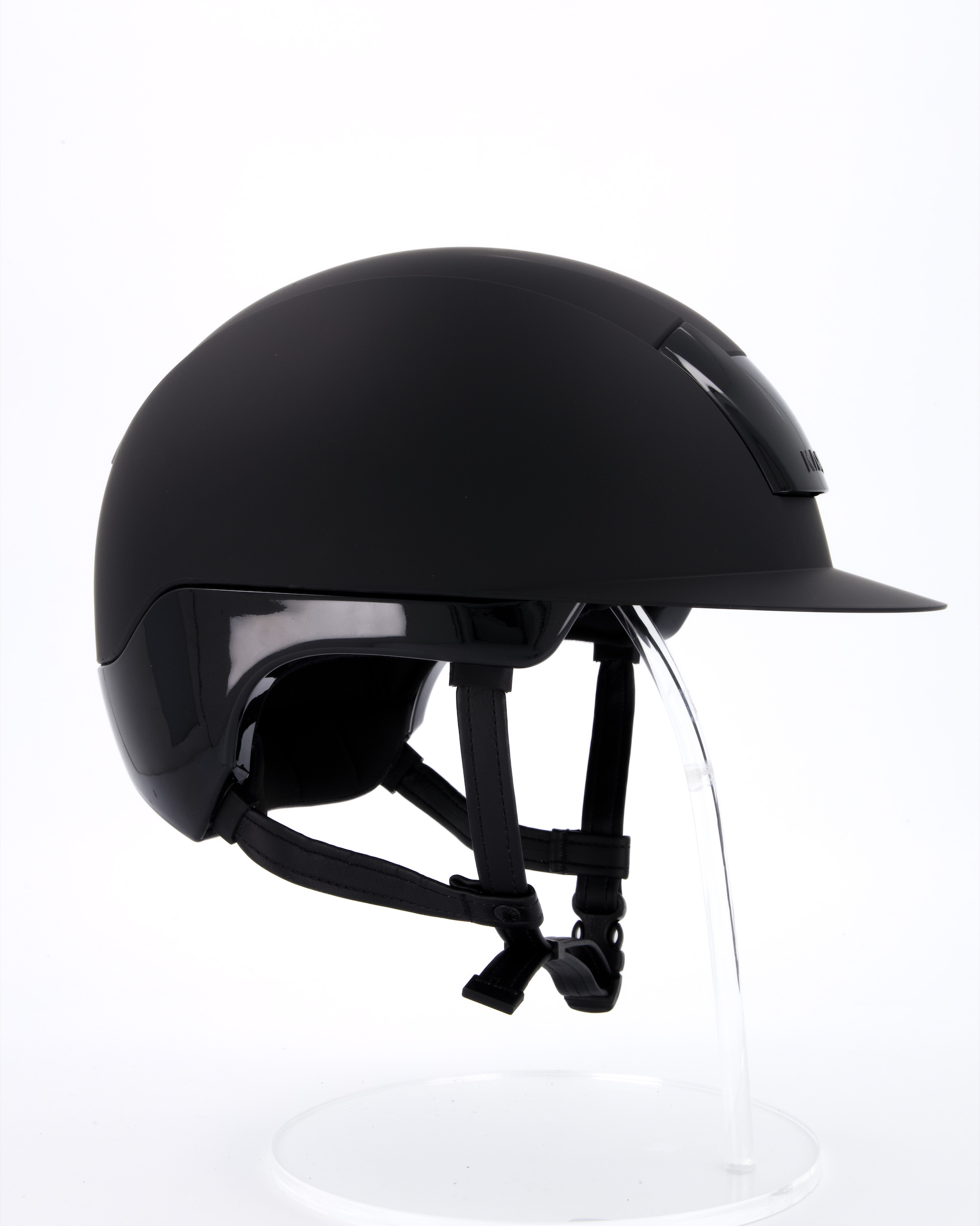 Kooki riding helmet