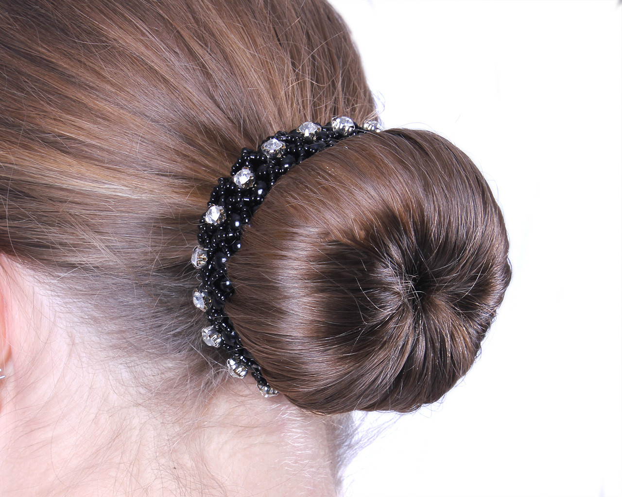 Diamond knotted ribbon
