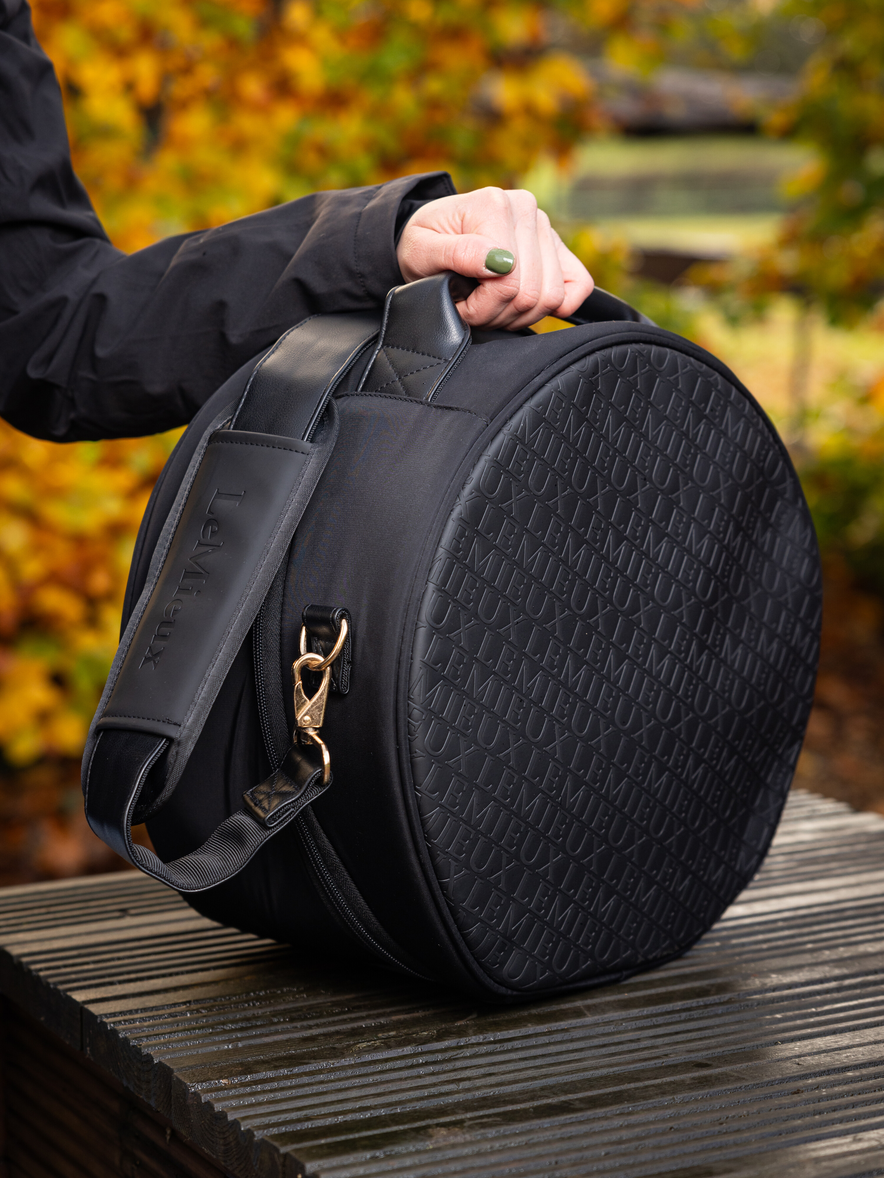 Luxe helmtas