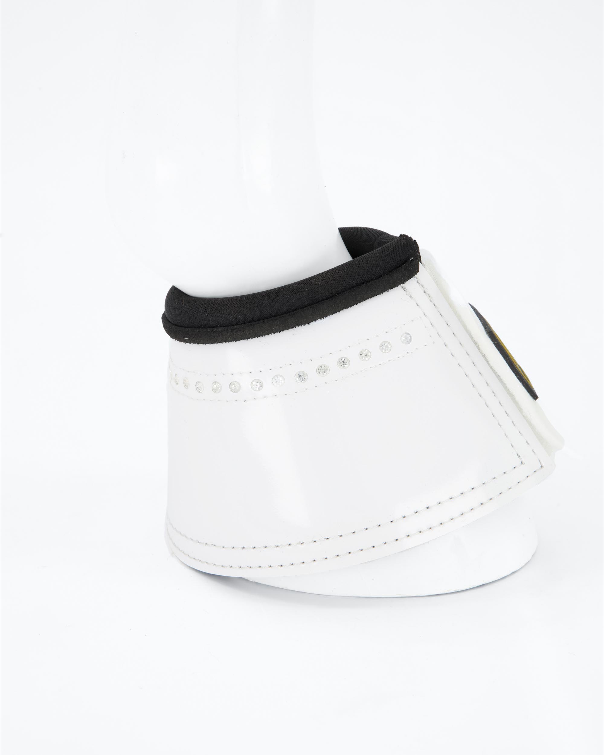 Hoof bells Glamour Lacquer in white