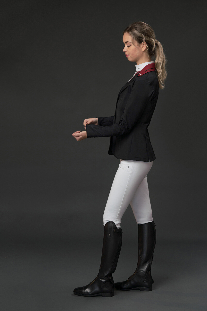 Show jacket AmbitionFirst