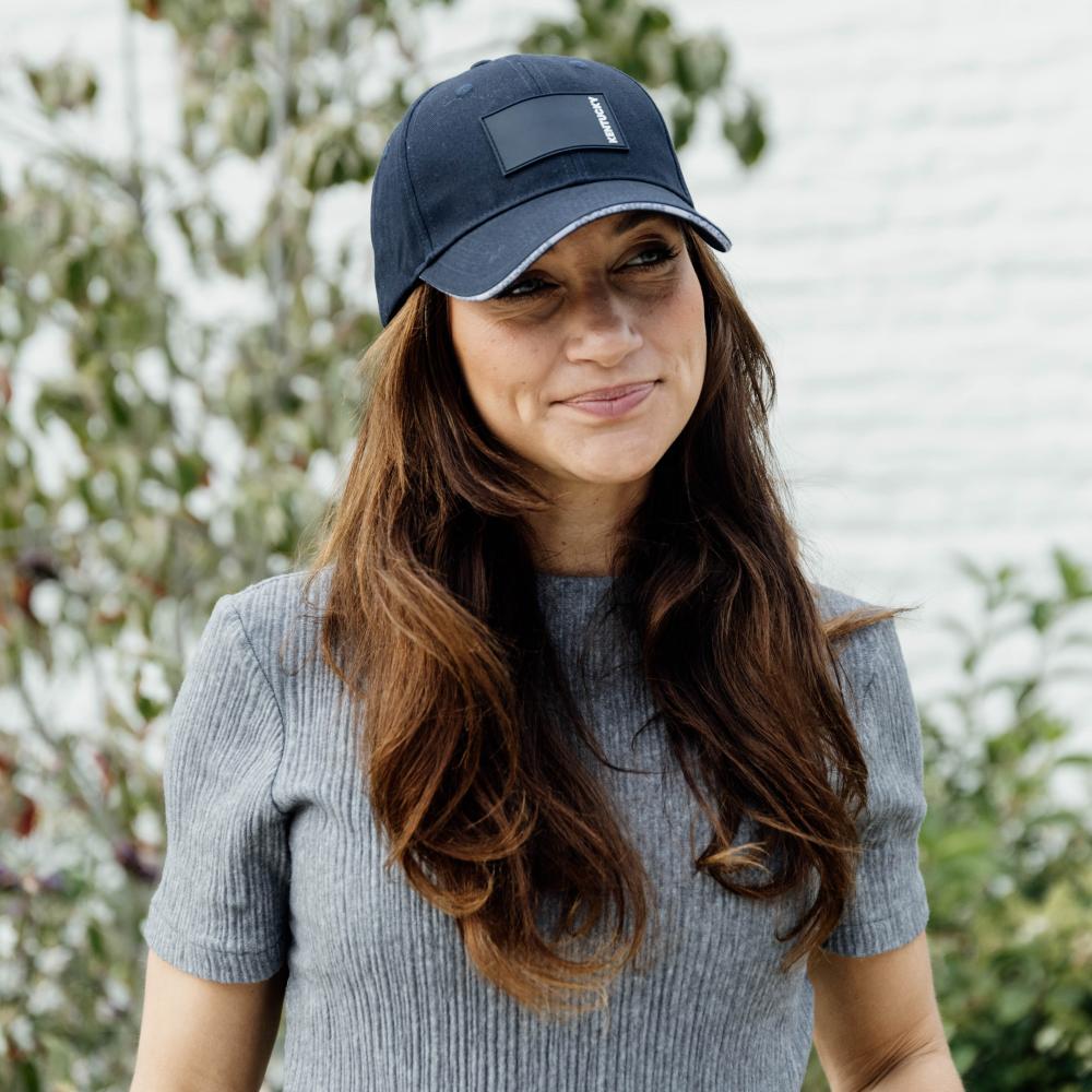 Casquette avec logo caoutchouté
