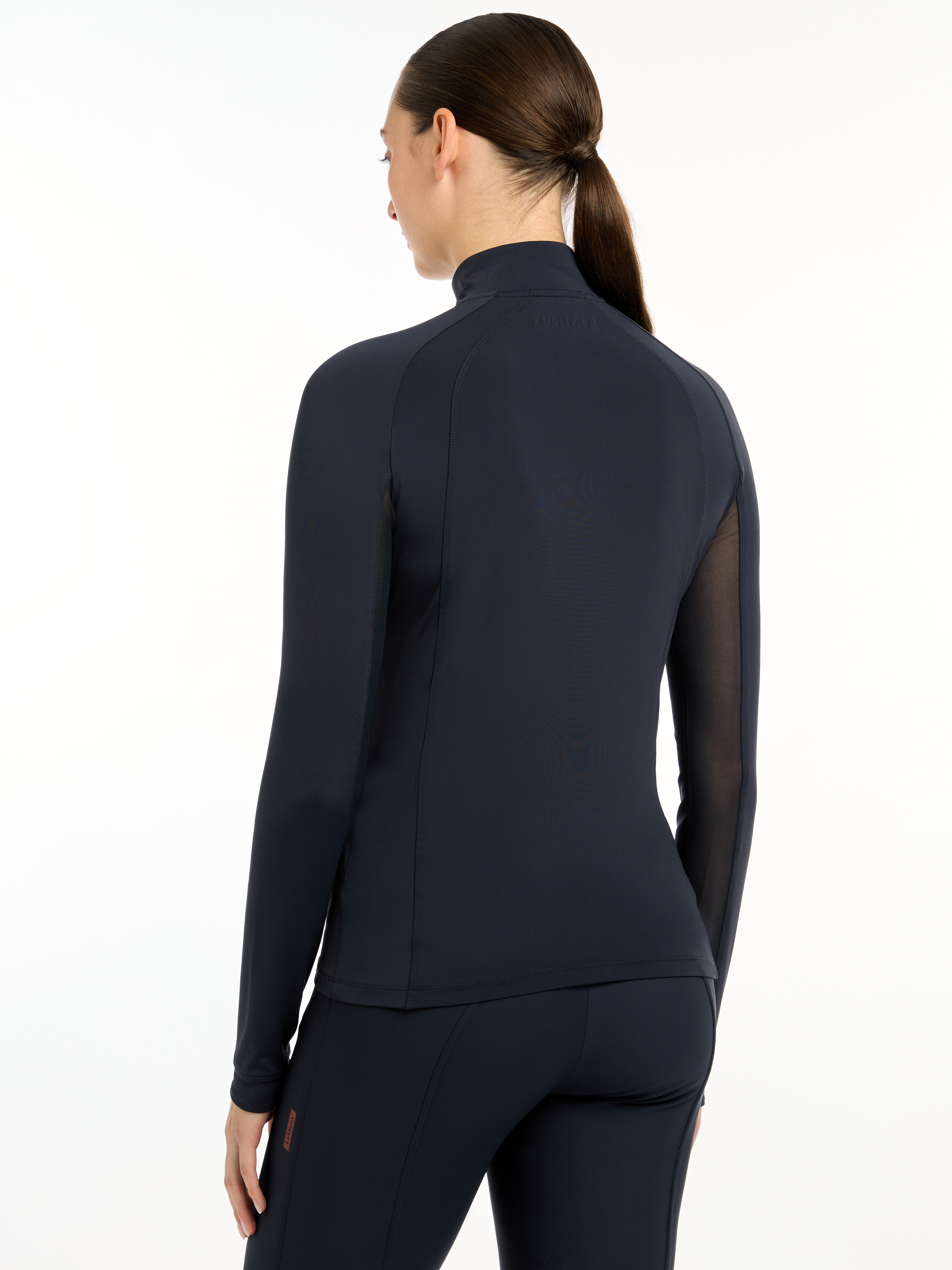 Halle Leichter Base Layer