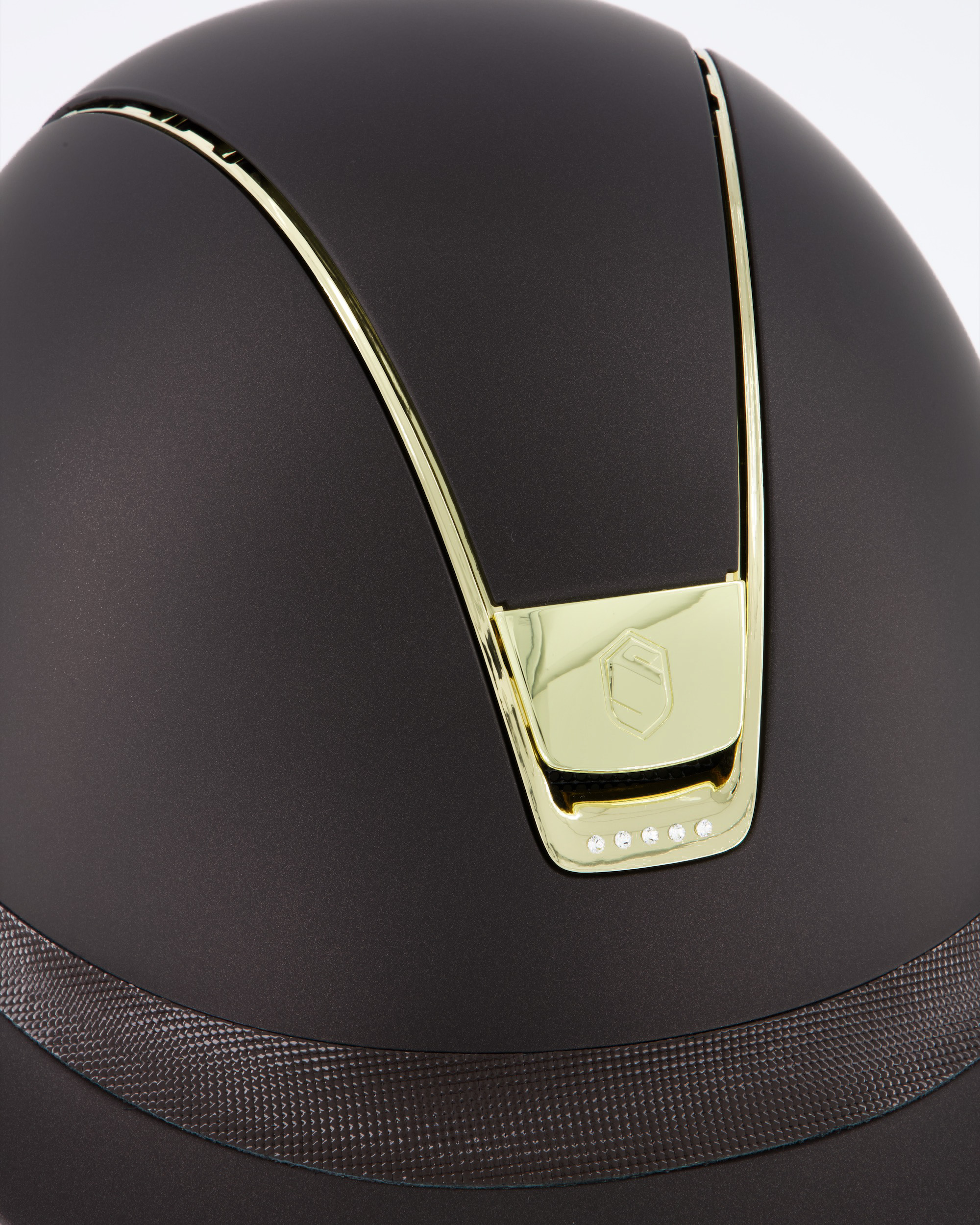 Reithelm Miss Shield Shadowmatt Braun, Top Shadowmatt Braun, Frontal Band Shimmer Braun, Trim Chrome Gold, 5 Swarovski Blason Chrome Gold