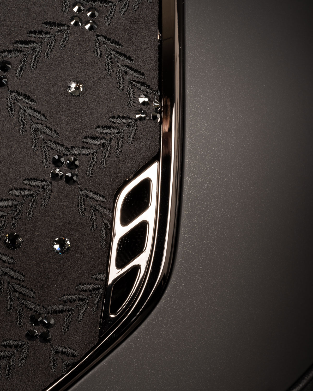 MS-1123-schwarz Trim