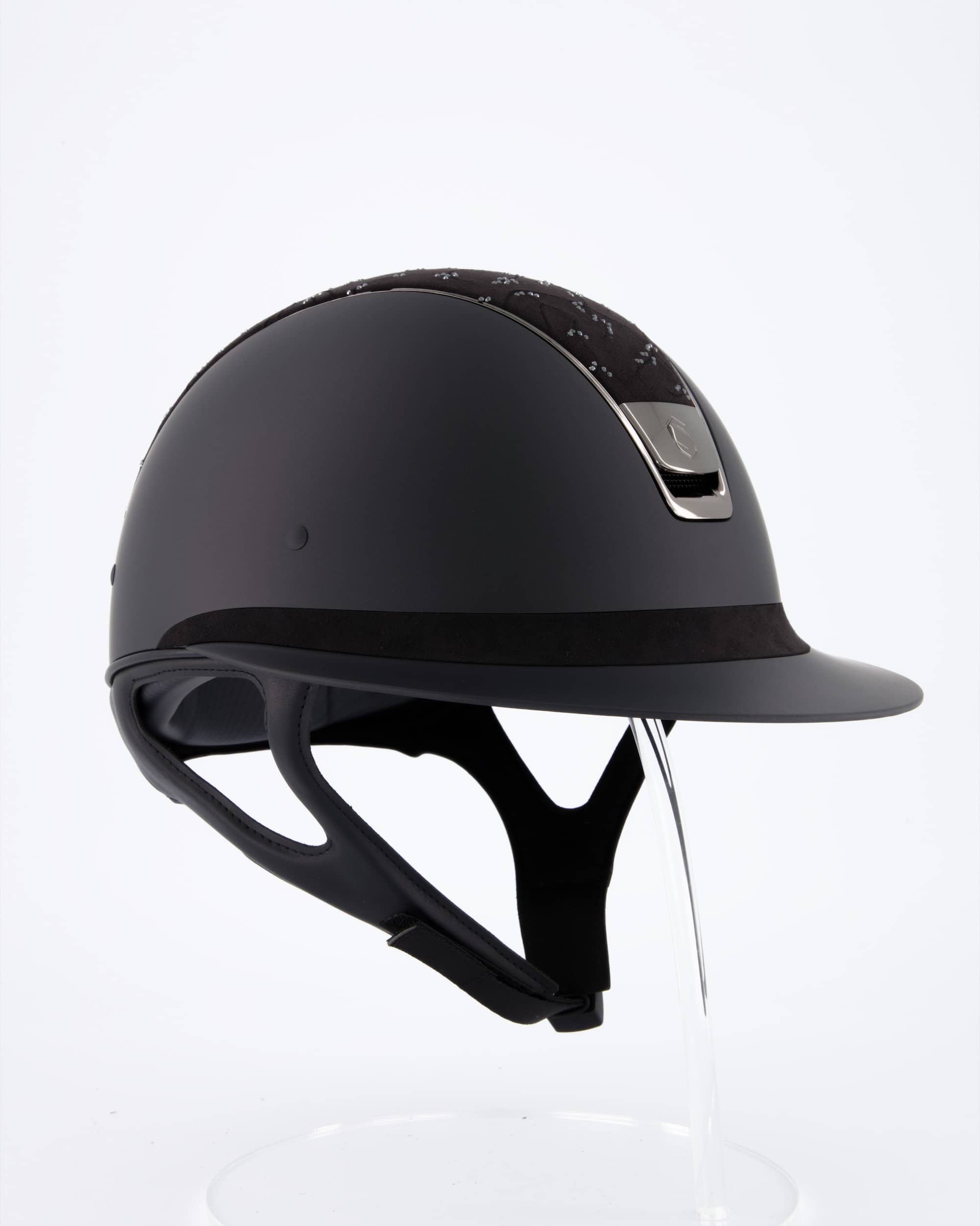 Reithelm Miss Shield Shadowmatt Black, Top Crystal Leaf Black / Alcantara Black, Frontal Band Alcantara Black, Trim Chrome Black, Blason Chrome Black in schwarz