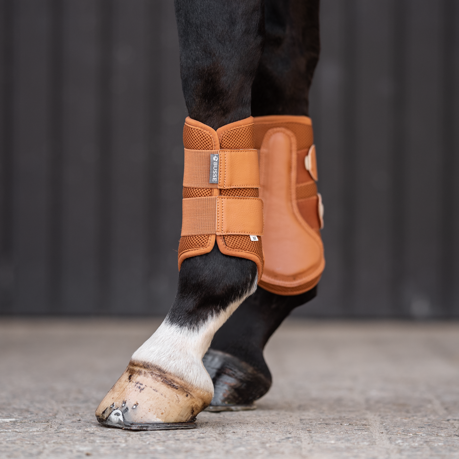Breezy gaiters