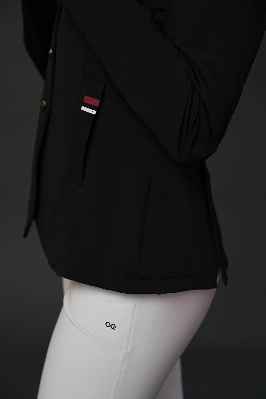Show jacket AmbitionFirst