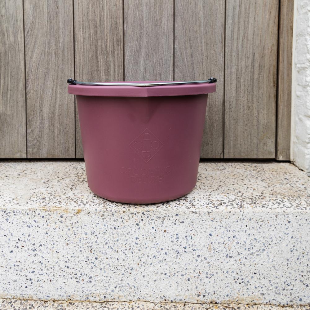 Water bucket