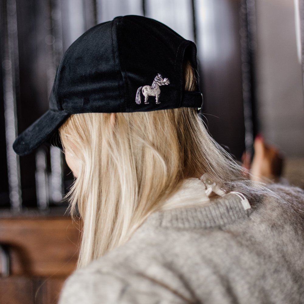 Velvet Sammy baseball cap