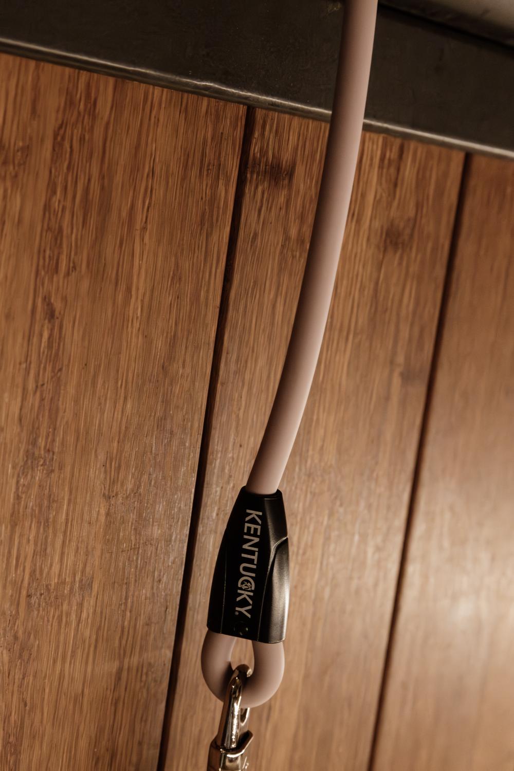 Elastic tether