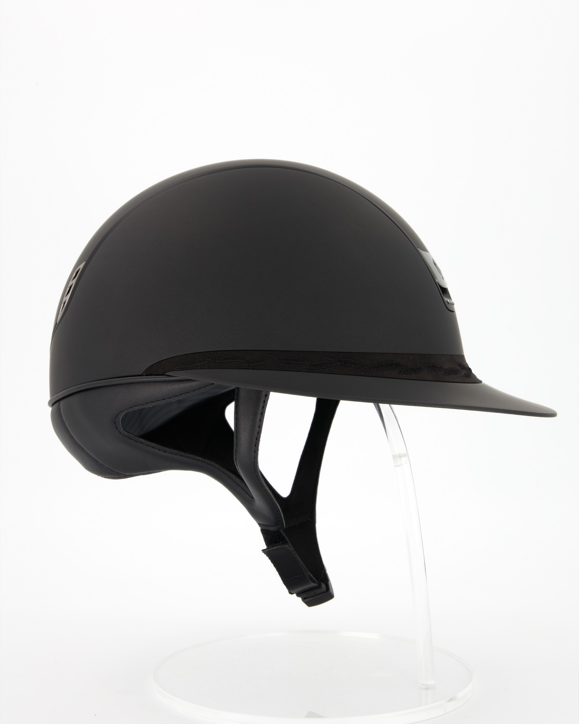 Reithelm 2.0 Miss Shield Shadowmatt Black, Top Shadowmatt Black, Frontal Band Flower Embroidery Black, Trim Matt Black, 5 Swarovski Jet Hemitate, Blason Chrome Black