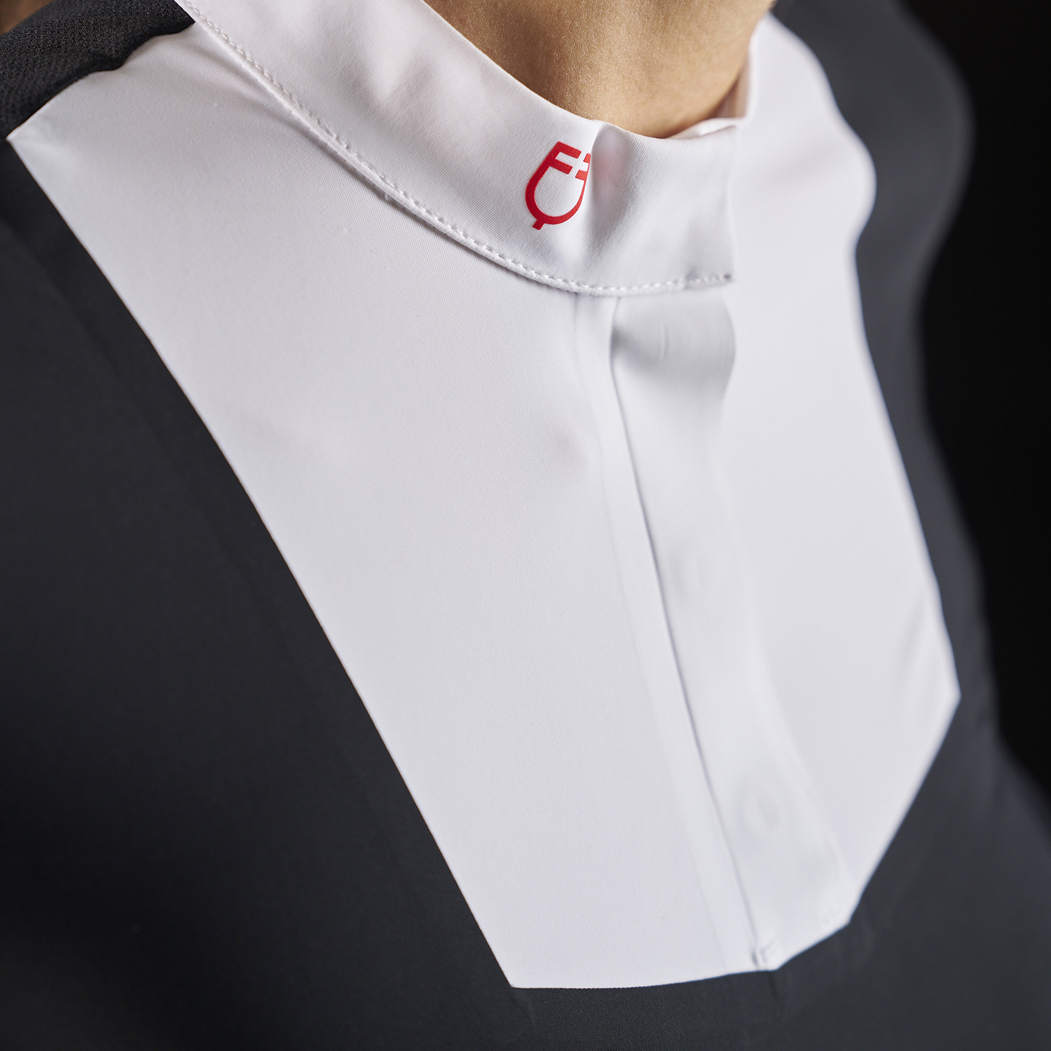 Damen-Turnierpoloshirt mit kurzen Ärmeln und Knöpfen