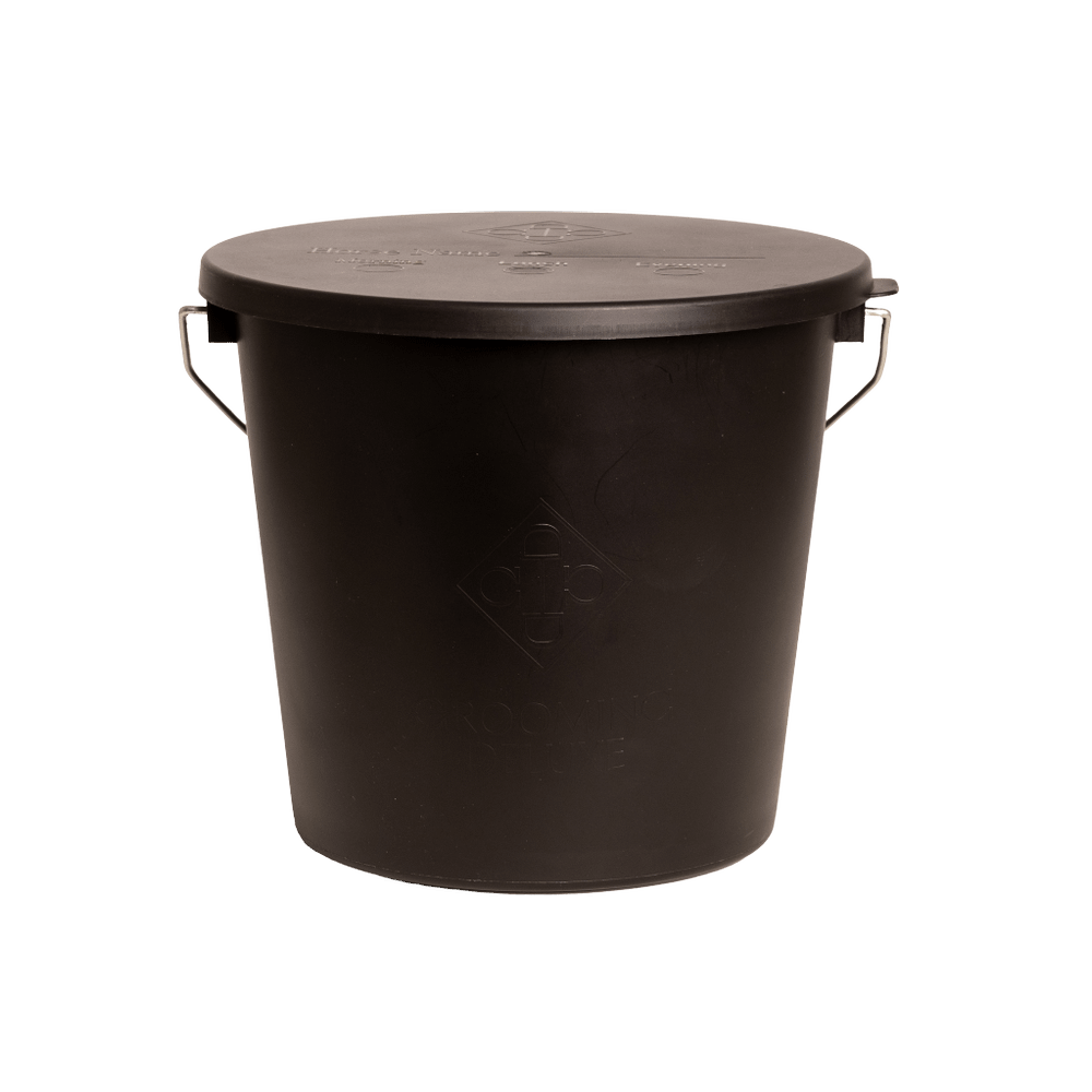 Bucket with lid