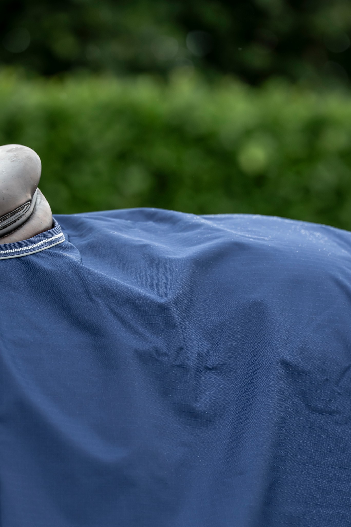 Nierendecke Riding Rug in Navy
