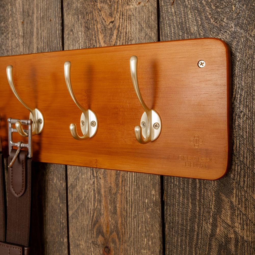 Girth/jacket rack with 10 hooks