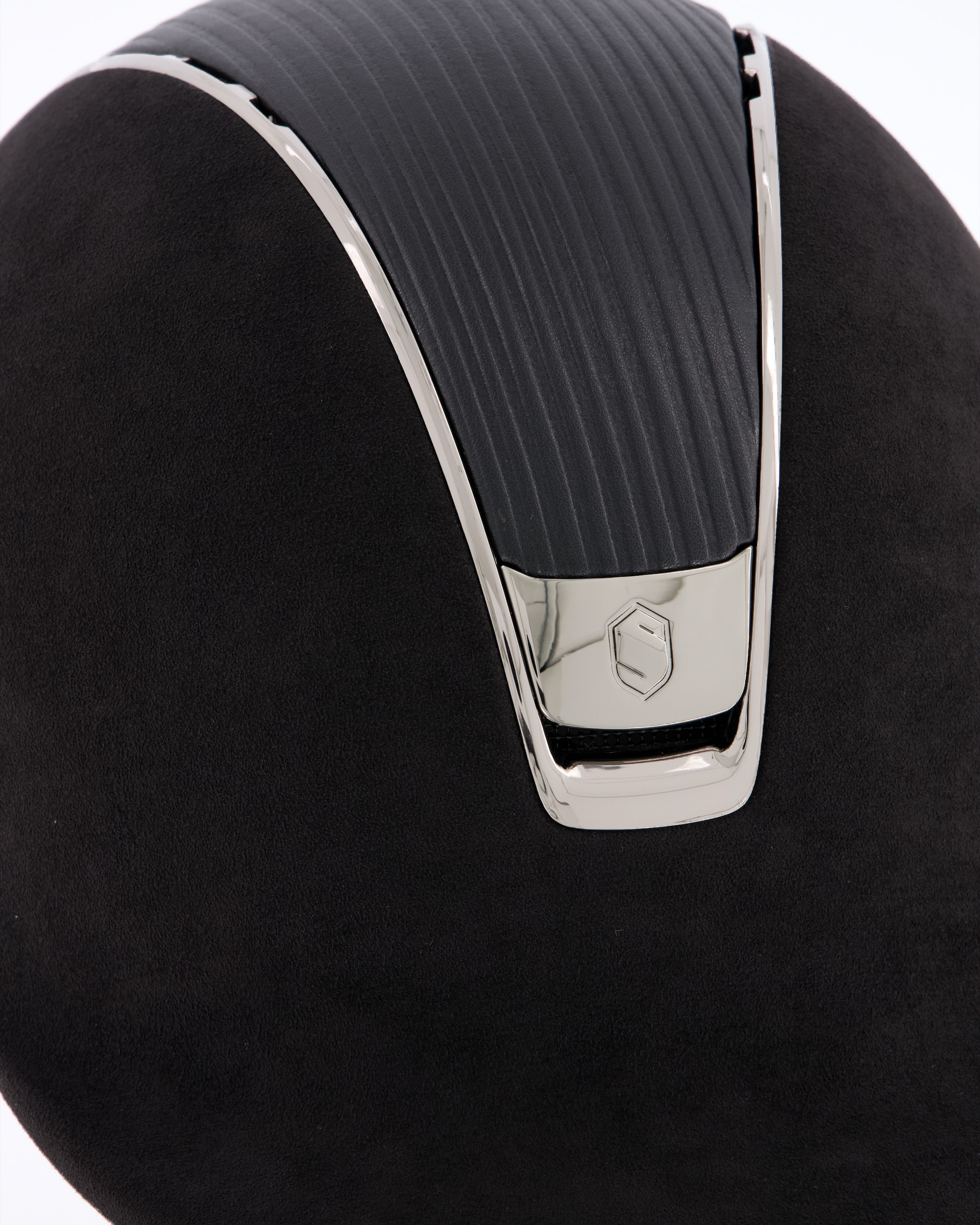 Reithelm 2.0 Premium Alcantara, Top Leather Black Chrome Black in schwarz