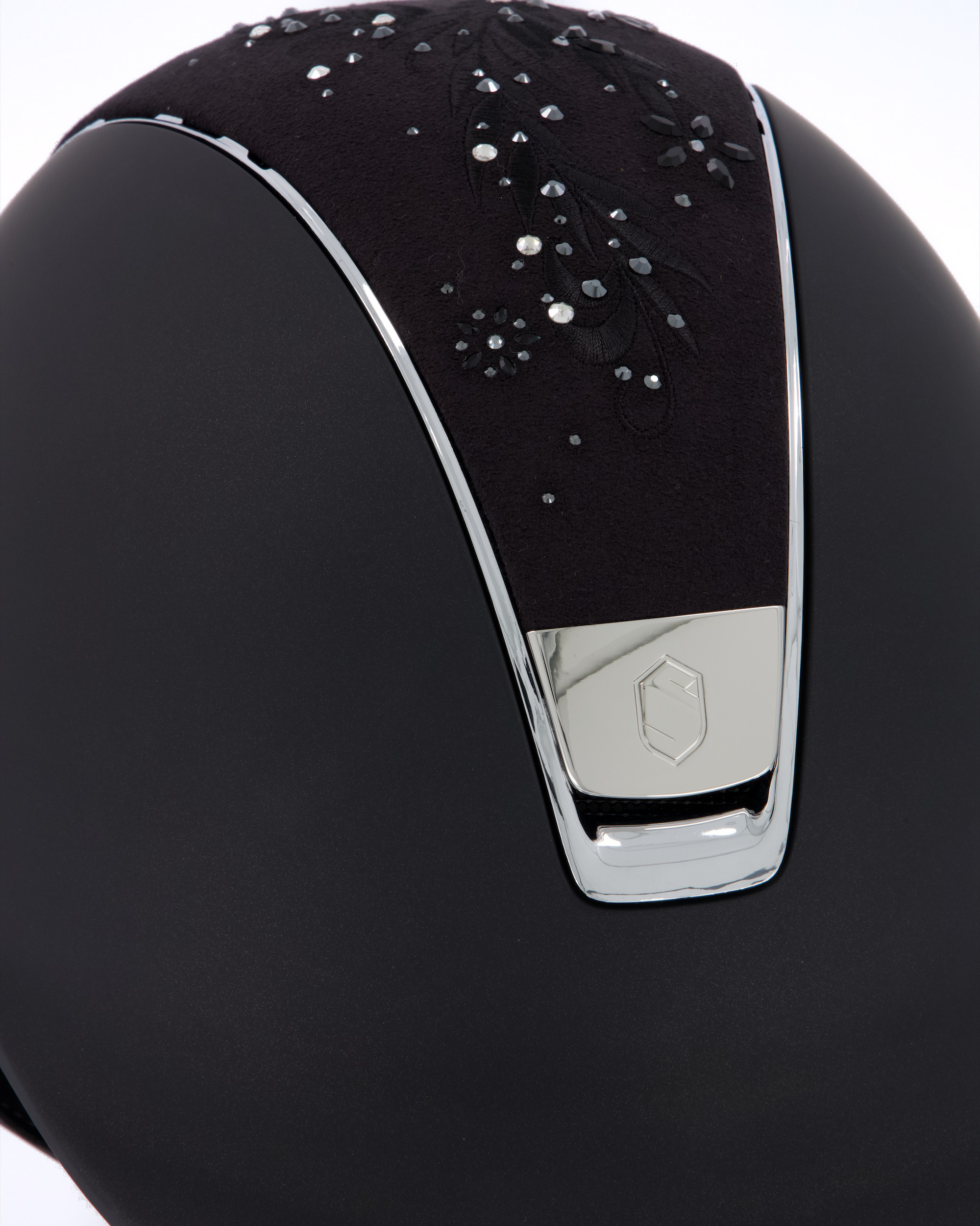 Riding helmet Shadowmatt Black, Top Flower Swarovski Jewerly Black Mejestic Black, Trim Chrome Silver, Blason Chrome Silver