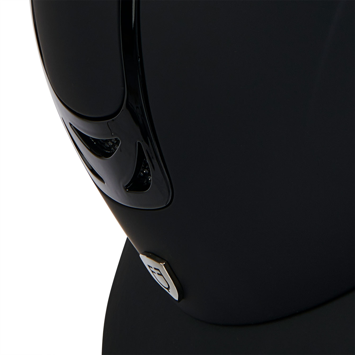 Ultraleichter Helm mit Seideneffekt-Schale