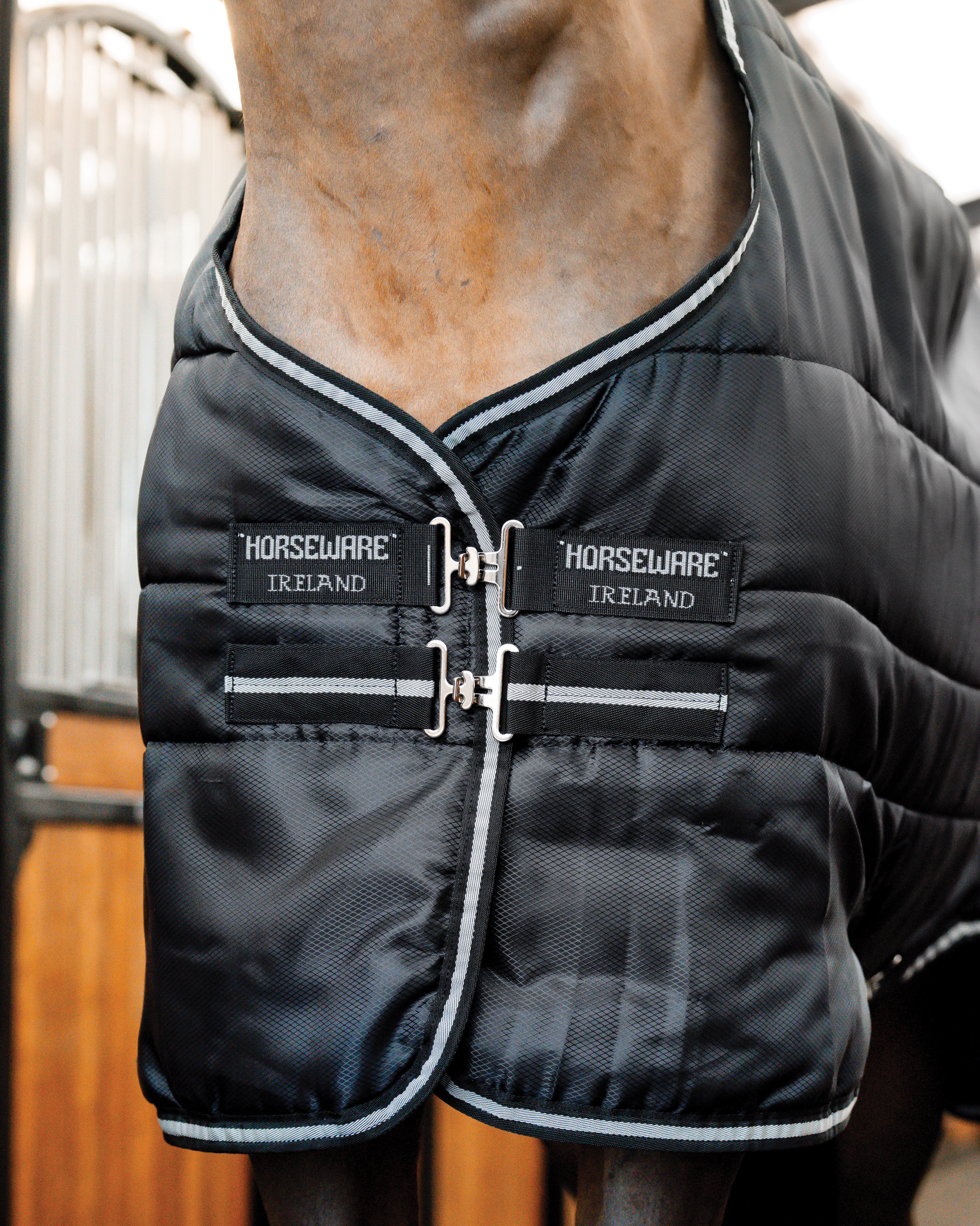 Stalldecke Easy Layer 100g in schwarz/silber