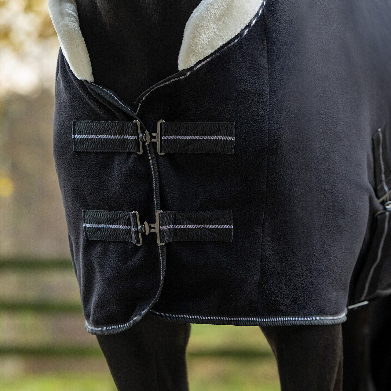 Fleecedecke Shine in schwarz