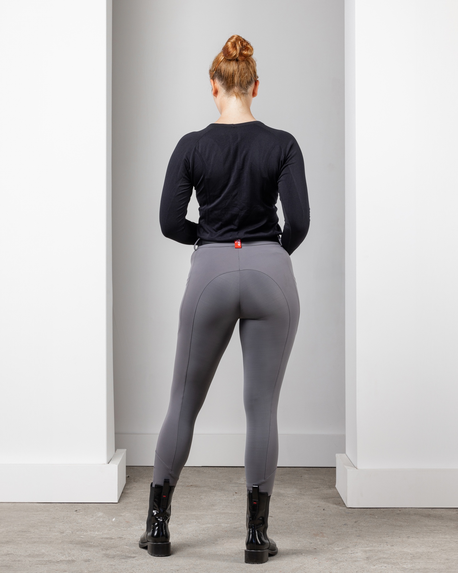Ladies R2 Close Contact breeches